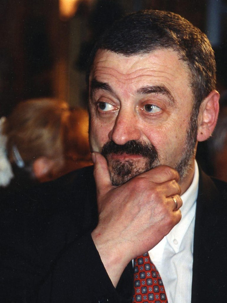 ГРИГОРИЙ ГОРИН.Почему повязка на ноге?Eсть такой анекдот. Приходит больной к доктору. У больного ...