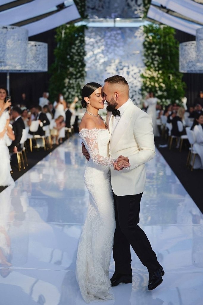  :   !      .   ... - 3