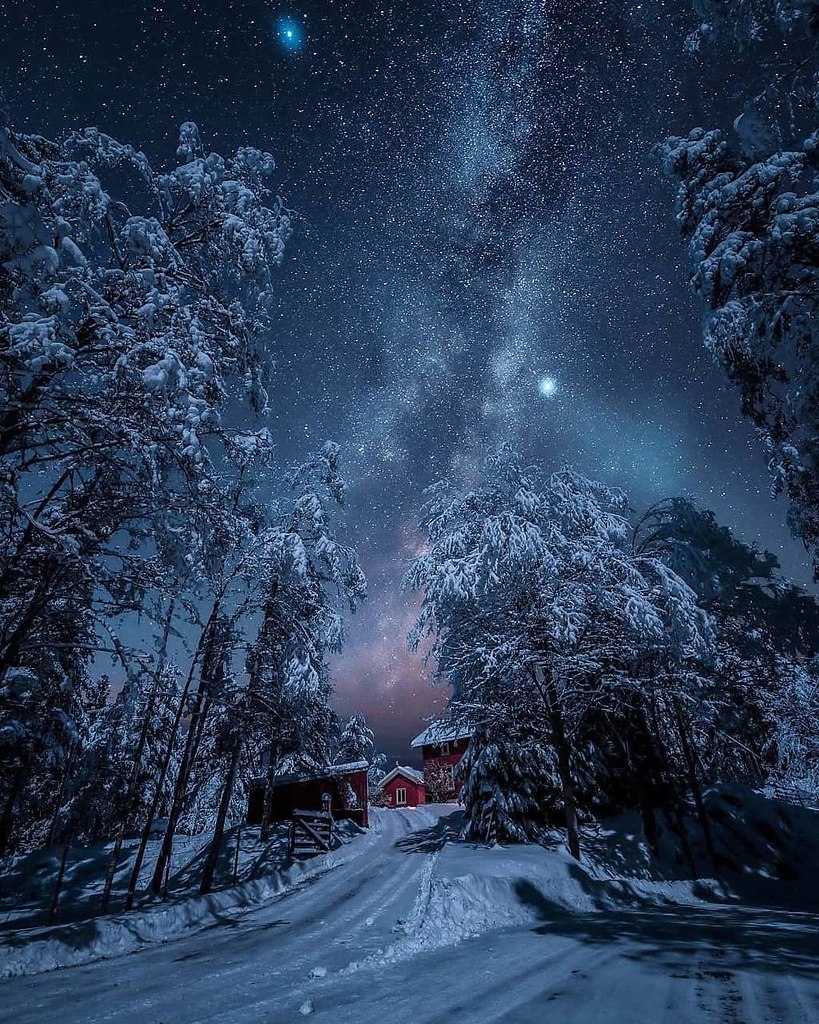 Картинки красивой ночи зимой. Снег ночью. Зима ночь. Снежная ночь. Зимний ночной пейзаж.
