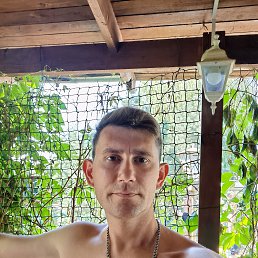 Meralex, 38, 