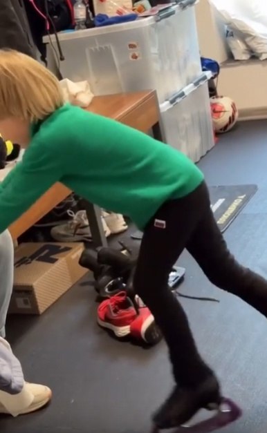 Смена Гномычу подрастает! Евгений Плющенко показал, как разминается его 4-летний сын. Младший ... - 2