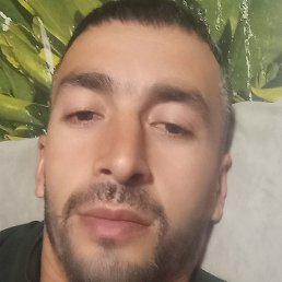 Akbar, �����, 33 ����