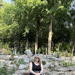 Ev-ia, 49, --