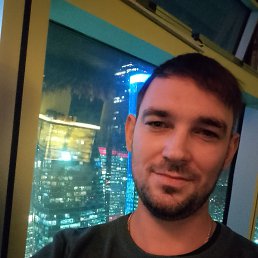 Vladislav, 33, 