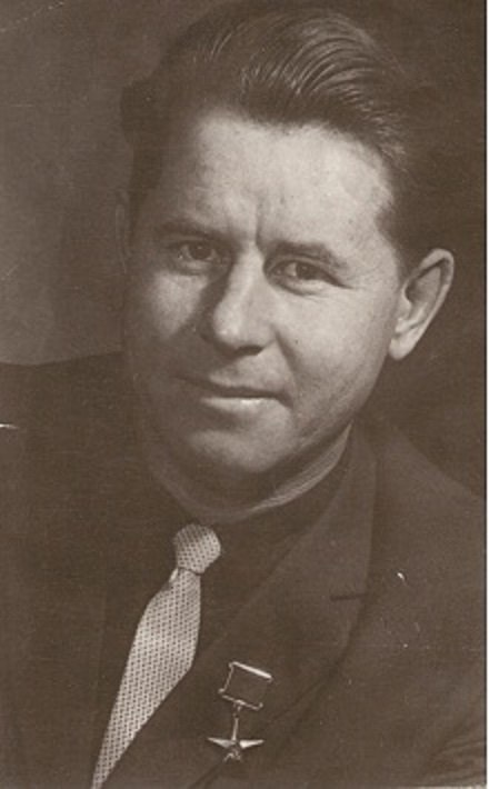 Анатолий Михайлович Мосягин, (30 июня 1926 — 21 марта 2018) — Герой Социалистического Труда (1961), ...