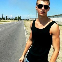 Dima, 19, 