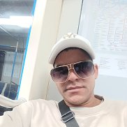Franki Domingue estuar, 36 , 