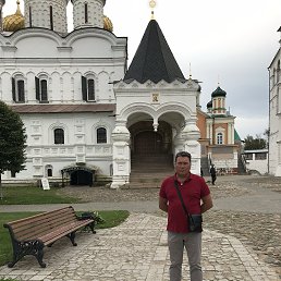 Oleg, 54, 