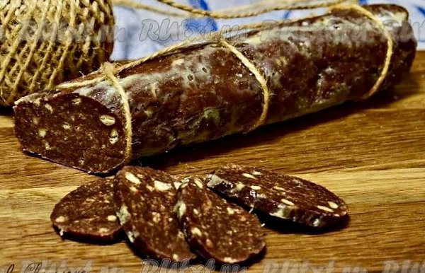 Шоколадная колбаска из печенья со сгущенкой.Шоколадная колбаска из печенья со сгущенкой - это десерт ...