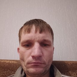 ����� �����, 39 ���, �����������