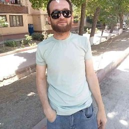 Sherzod, 33, 