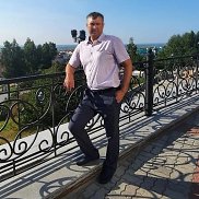 Artem, 40, -