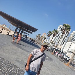 AKOBIR, 38, 
