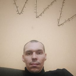 Роман, 38, Луганск