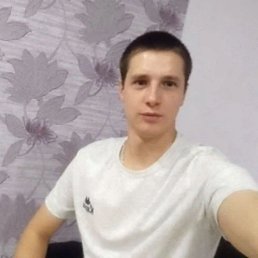 Viktor, 24 , 