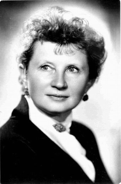 30 августа родилась.Лидия Павловна /Петровна/ СУХАРЕВСКАЯ (1909—1991),народная артистка СССР. ... - 4