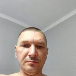 ������, 53 ����, ������-��-����