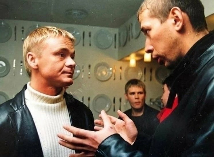 Актёр Владимир Сычёв открыто говорит о своём криминальном прошлом. В 90-е годы звезда «Ералаша» был ... - 2