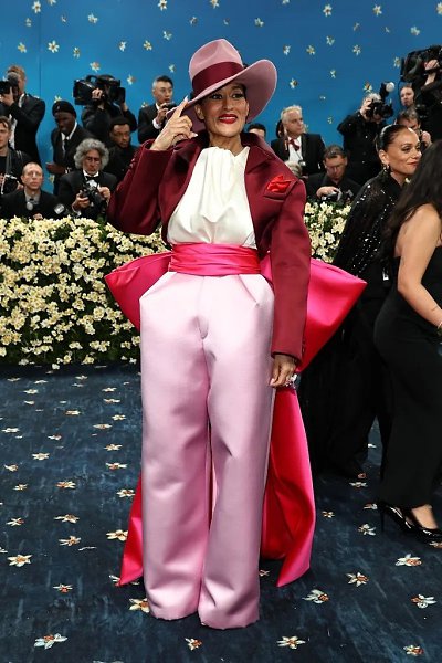 #metgala2025  4 - 3