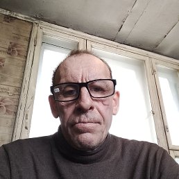 ������, 53 ����, ����