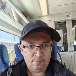 �������, 46 ���, �����-���������