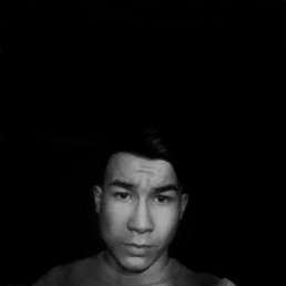 Johnny, 17, 