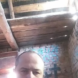 Yegor, 38, 