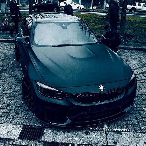 BMW. 