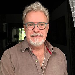 Carlos Oliveira, 58, 