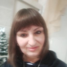 Arina, 41, 