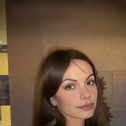 Alina, 22, 