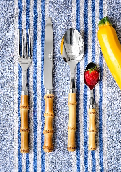 Более 30 лет назад во Франции появилась марка, которая решила встряхнуть скучный мир столовых ... - 6