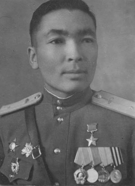 Асанов Даир Асанович.Наводчик орудия 1208-го легкого артиллерийского полка 31-й лёгкой ...