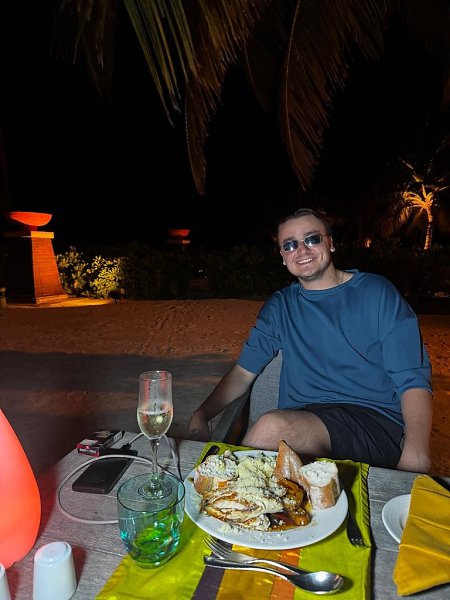 Начался новый сезон нашего любимого сериала под названием Анастасия Волочкова её очередной спутник ... - 4