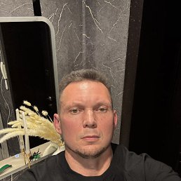 Vlad, 33, -