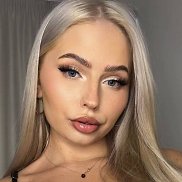Лена, 19 лет, Москва Лена, 19 лет, Москва