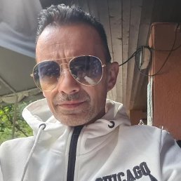 Stefano, 53, 