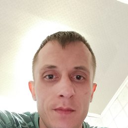 Maks, 40, 