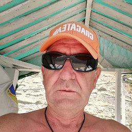 Viktor Graf, 56, --