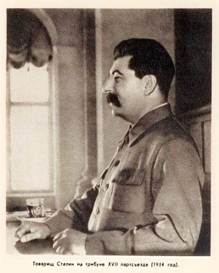 3 апреля 1930 года выходит статья И. В. Сталина “Ответ товарищам колхозникам” опубликована в № 92 ...