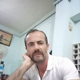 Serkan, 44, 