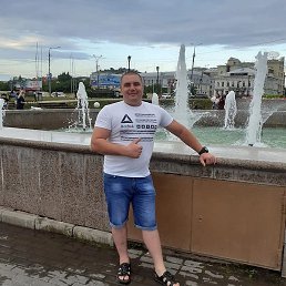 ������, �����, 32 ����