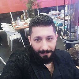 Tarek, 42, 