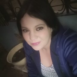 Luzanne, 32, 