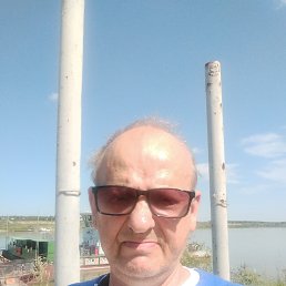 ���������, 61 ���, �����������