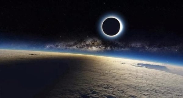 :) Великолепные фотографии солнечного затмения со всего мира! - 6