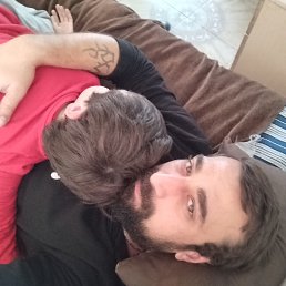 Gio, 36, 
