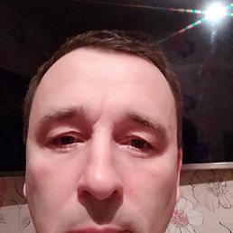 ALEXANDR, 51, 