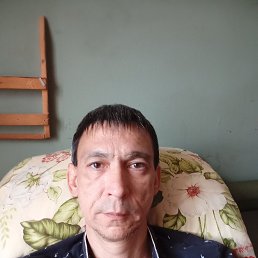 Ruslan, 42, 