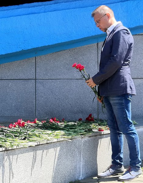 Сегодня была война. Страшная. Безжалостная. Смертельная. Война на уничтожение. Во все времена с ... - 2